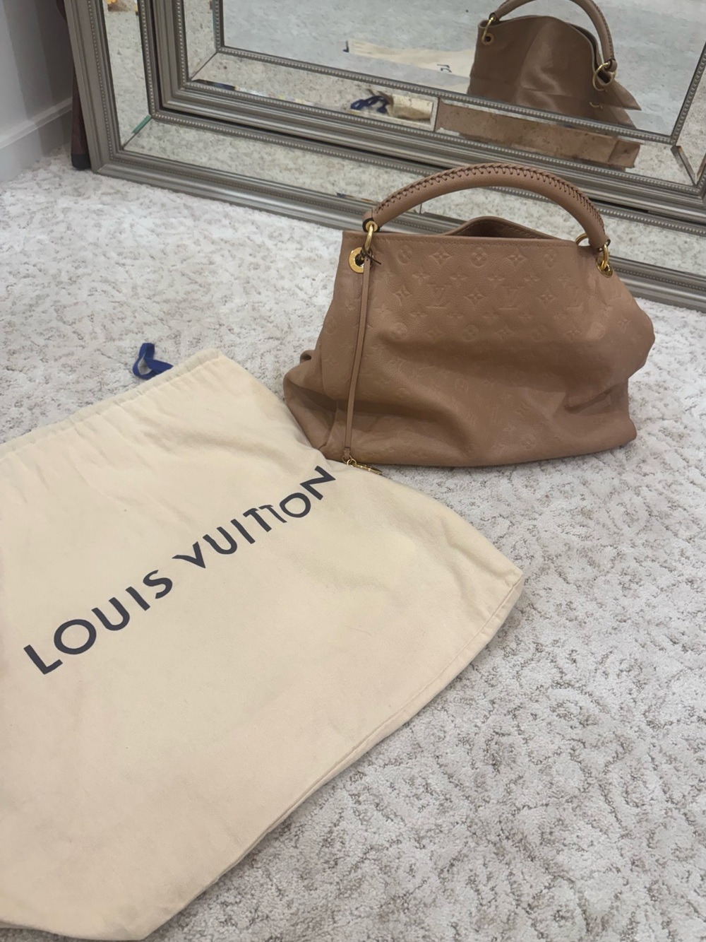 Louis Vuitton Monogram-Empriente Artsy MM in Papyrus